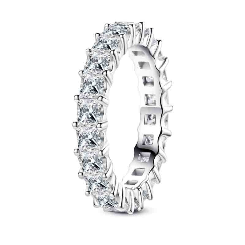 Aliança Duchess com Moissanite – Ouro Branco 18k