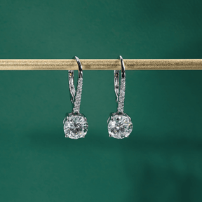 Brinco Gota Brilhante com Moissanite – Ouro Branco 18k