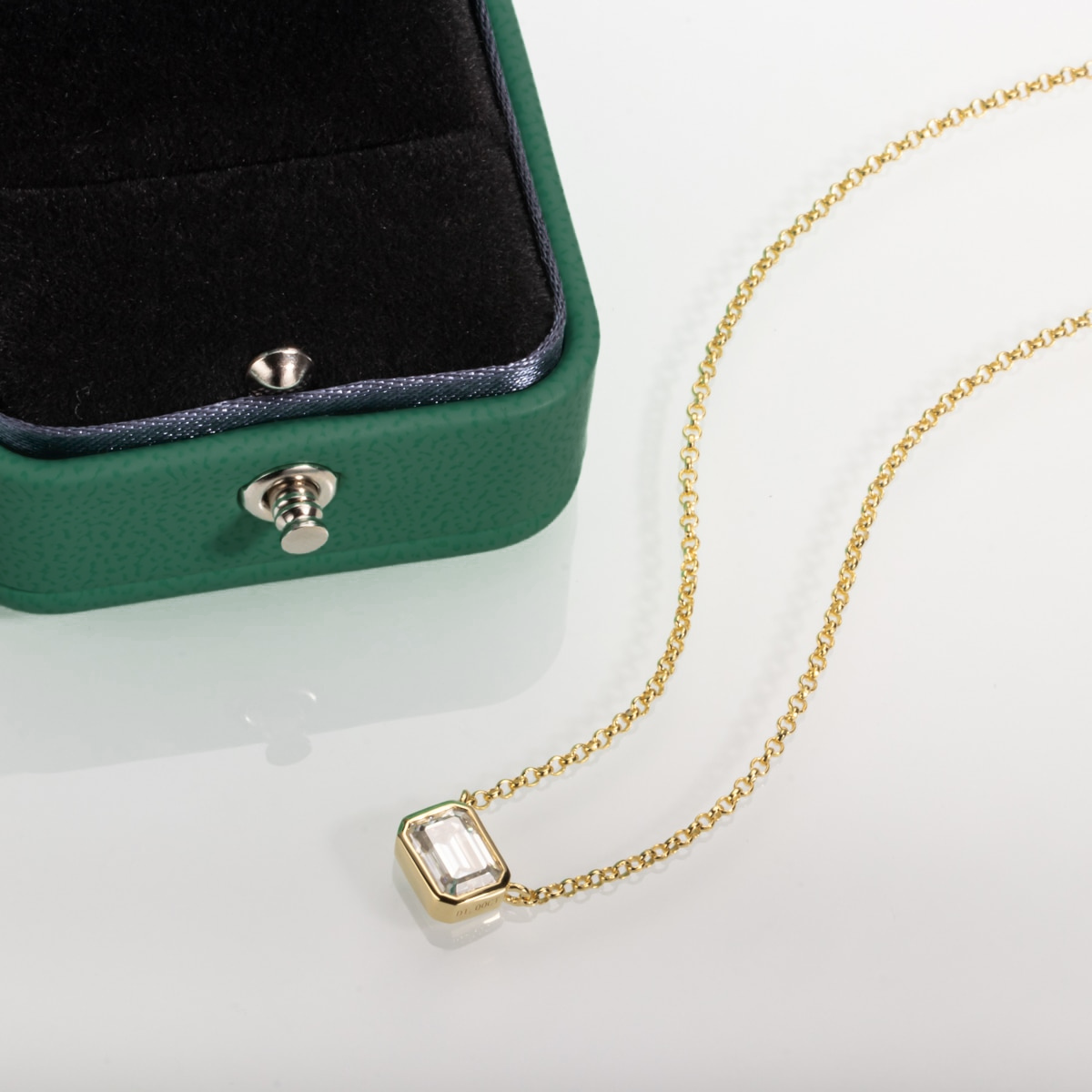 Colar Elara com Moissanite – Ouro 18k