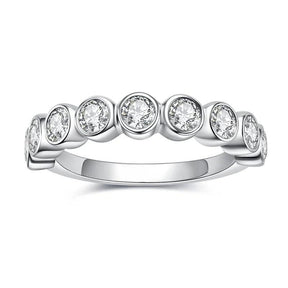 Anel Meia Aliança Eternity com Moissanites – Ouro Branco 18k