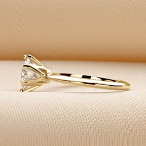 Anel Solitário Moissanite Brilho e Sofisticação - Ouro 18k