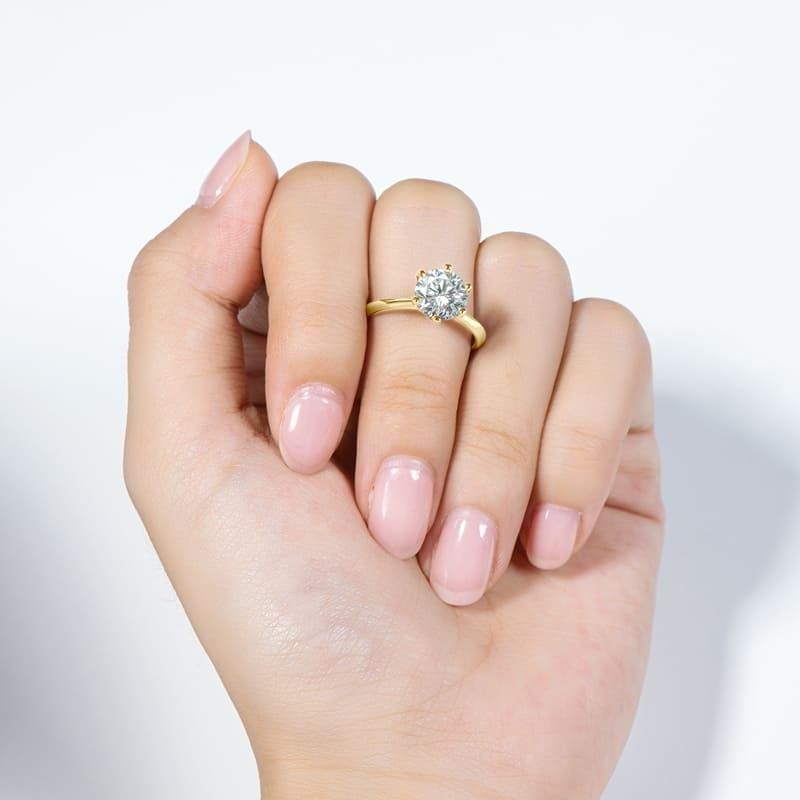 Anel Solitário Moissanite Brilho e Sofisticação - Ouro 18k