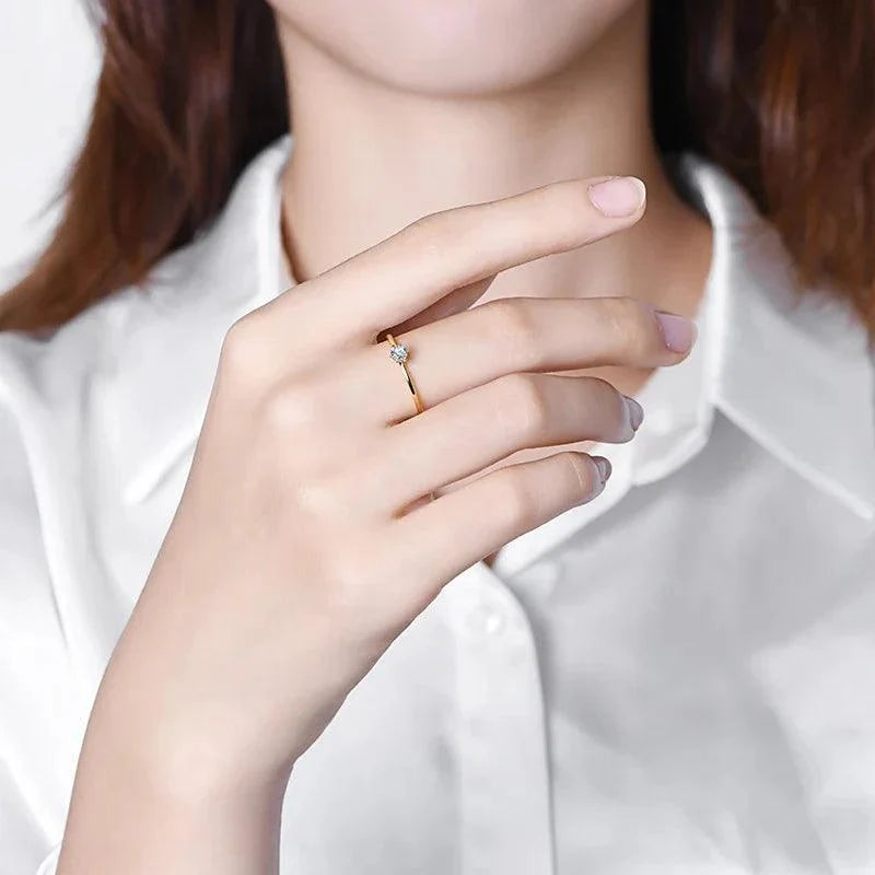 Anel Solitário Aura com Moissanite – Ouro 18k