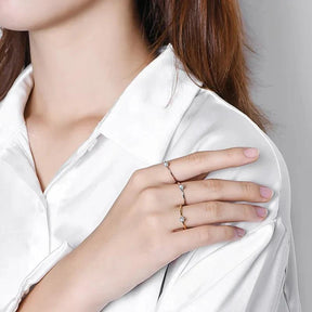 Anel Solitário Aura com Moissanite – Ouro 18k