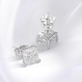 Brinco Solitário Princess com Moissanite – Prata 925