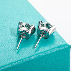 Brinco Ponto de Luz com Moissanite