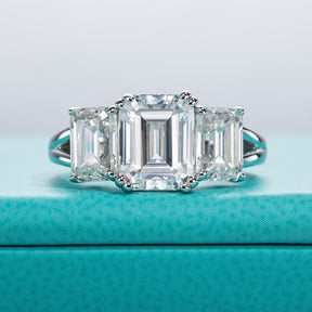 Anel Trinity com Esmeralda Moissanite – Prata 925