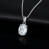 Colar Oval com Moissanite – 4 Garras em Ouro Branco 18k