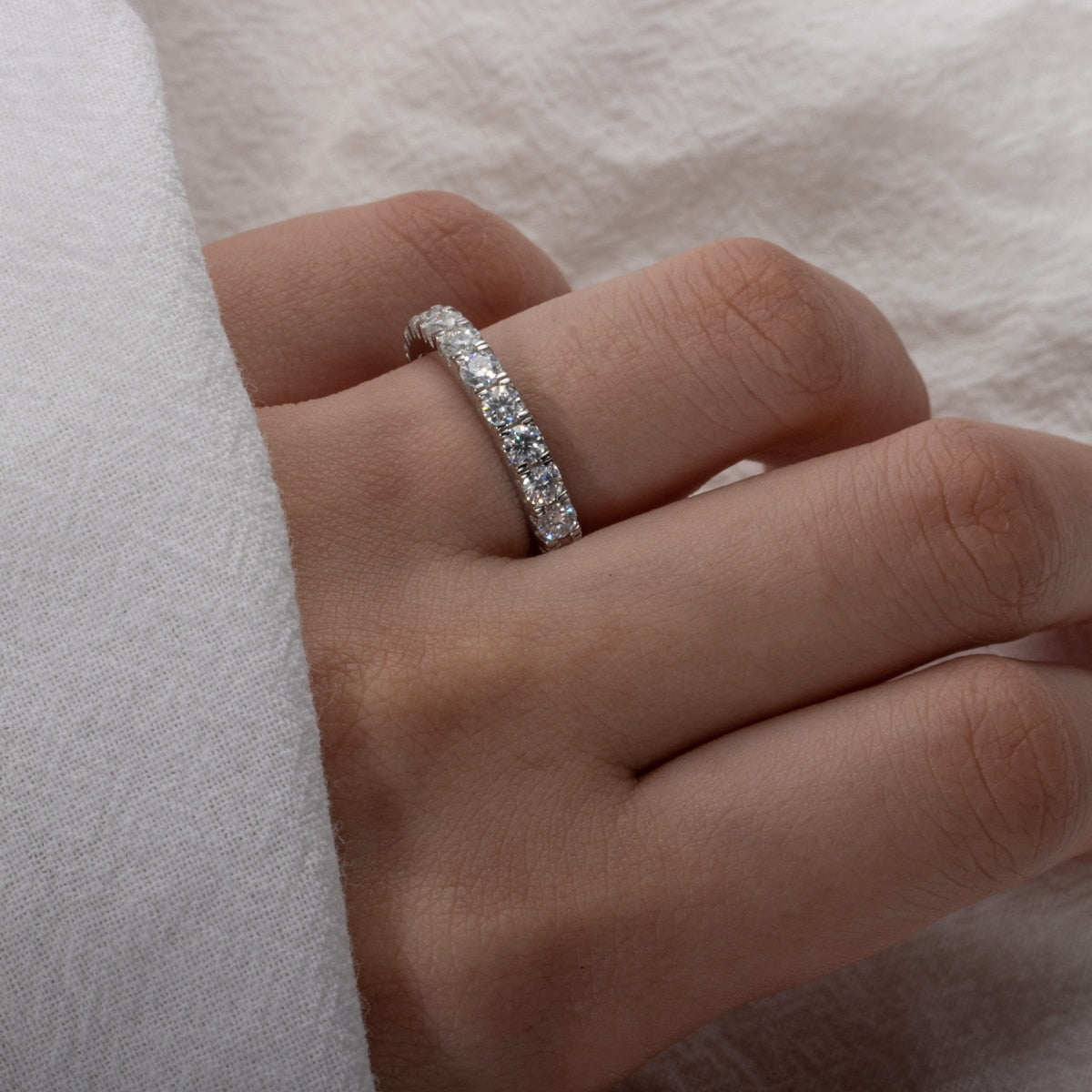 Aliança Evermore com Moissanite – Ouro Branco 18k