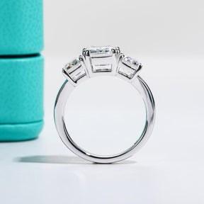 Anel Trinity com Esmeralda Moissanite – Prata 925