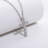 Colar Cruz com Moissanite – Prata 925