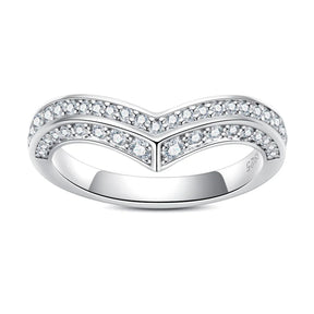 Meia Aliança V Design com Moissanite – Ouro Branco 18k