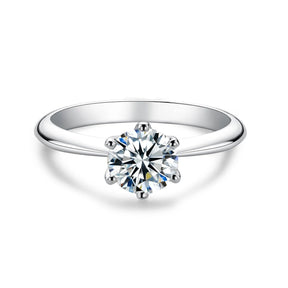 Anel Solitário com Moissanite Brilhante – Prata 925
